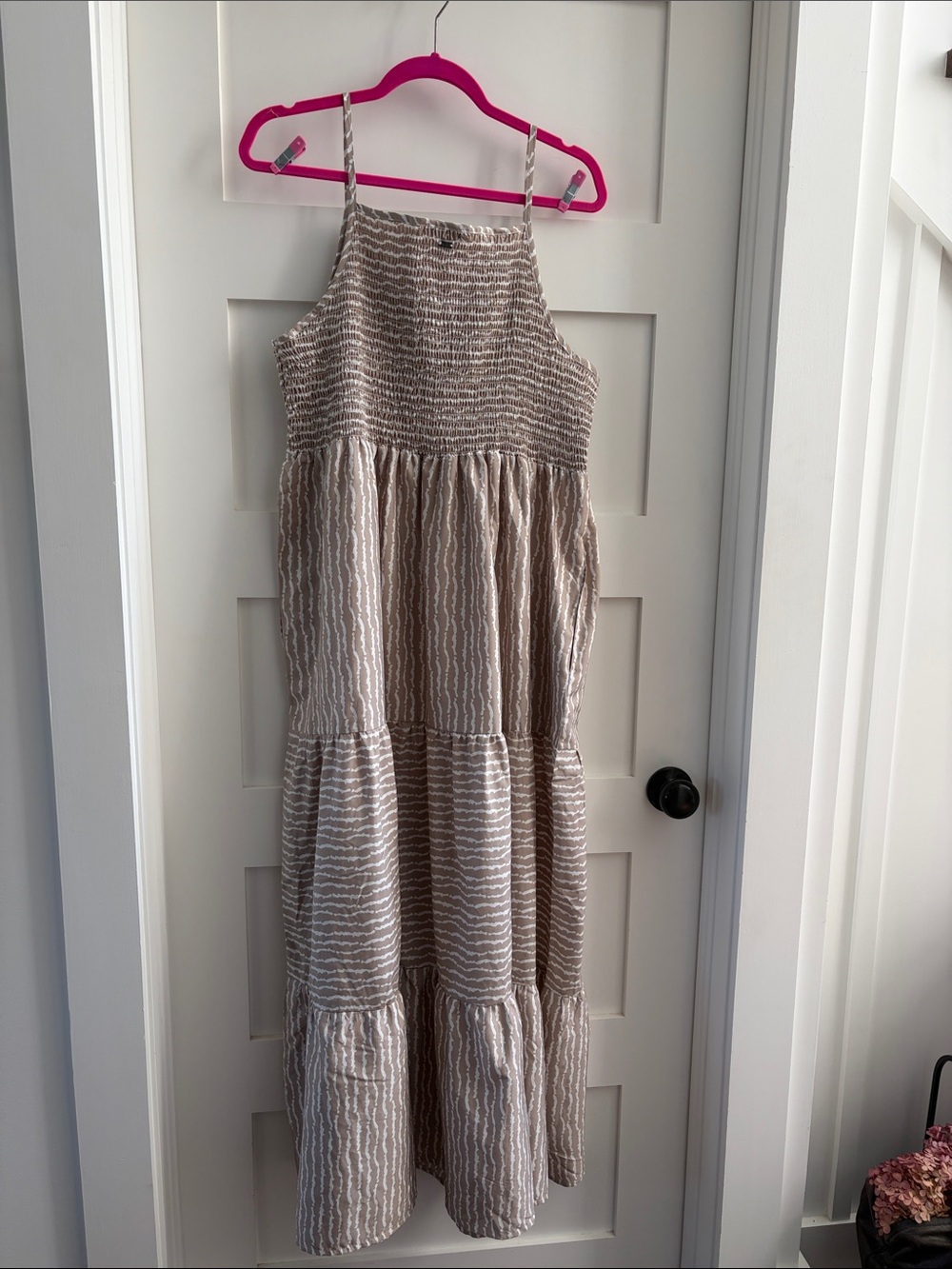 Mexx Beige and White Striped Smocked Maxi Dress size XL - Picture 5 of 8